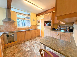 Photo 16- click for photo gallery